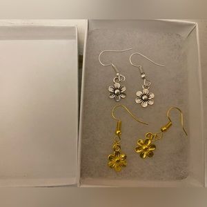 Cute floral earrings